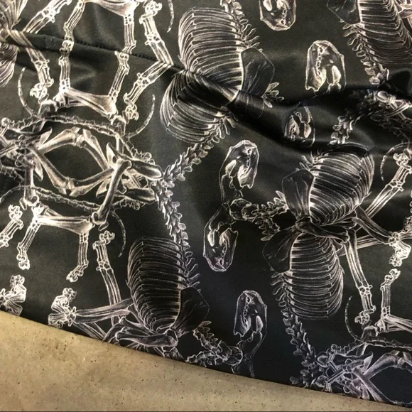 Blackmilk Black and White Patterned Leggings - Picture 4 of 5